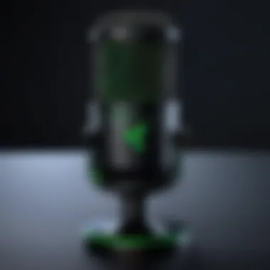 Technical Specifications of Razer X Microphone Diagram illustrating the technical specifications of the Razer X microphone.
