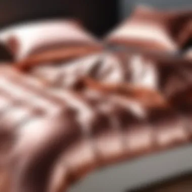 User Feedback on Rose Gold Comforter User feedback display highlighting experiences with a rose gold comforter