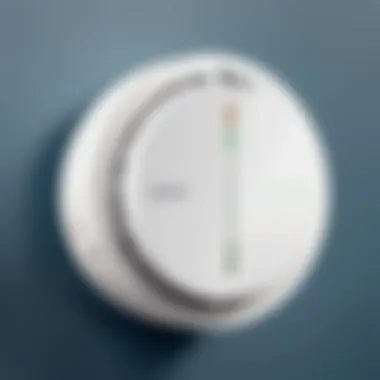 Installation Guide for Samsung SmartThings Smoke Detector Step-by-step guide on how to install the Samsung SmartThings Smoke Detector.