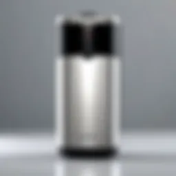 Sleek design of the Zojirushi beverage container